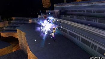 Heavenly Strike is Yuna's most important move for poking and building assist gauge. Also starts assist combos.